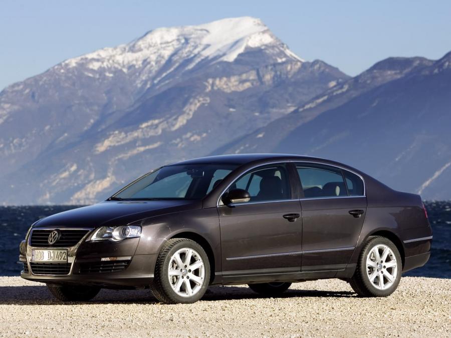  Volkswagen Passat V6 FSI 4Motion 2006 года  (фото 18 из 22)